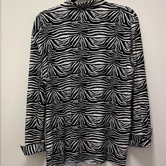 NWT Norma Kamala NK Zebra Print Collared Shirt Size S - Picture 3 of 10